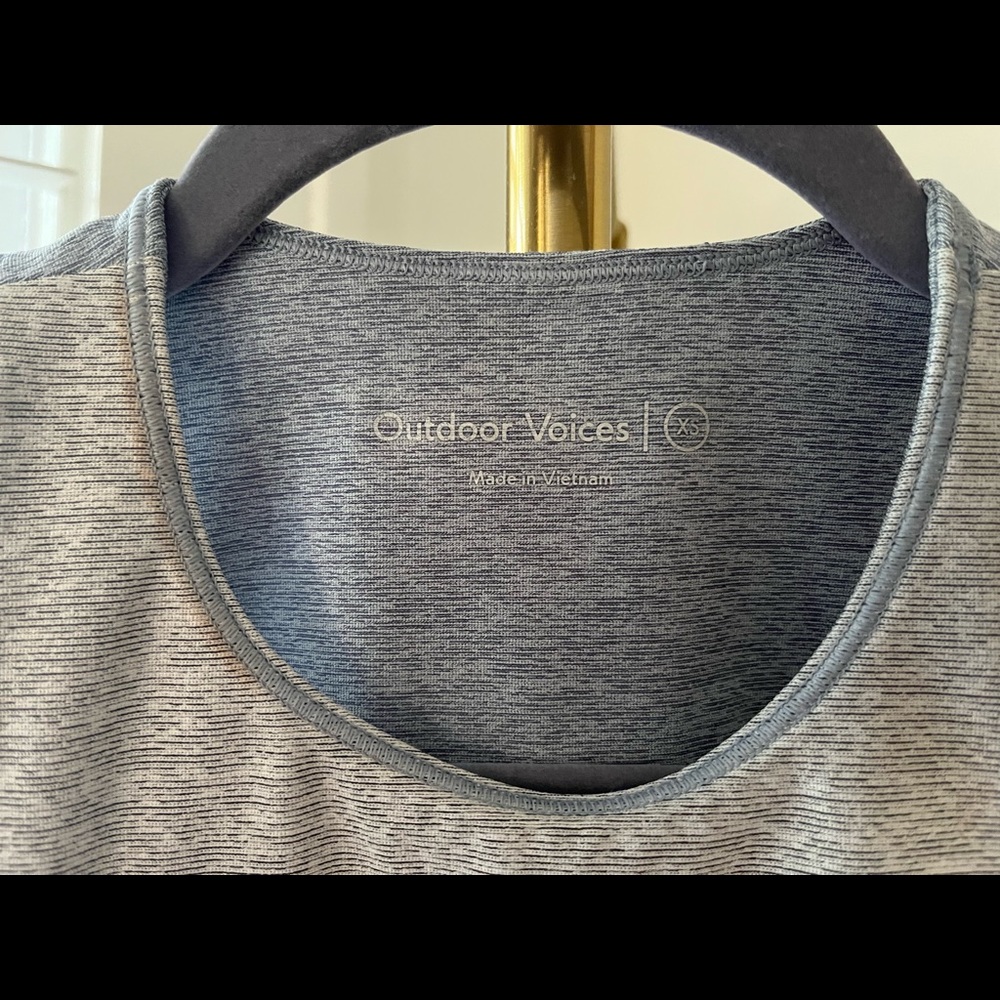 Outdoor Voices Tri Tone Slashback XS, Gray, Blue, Pink